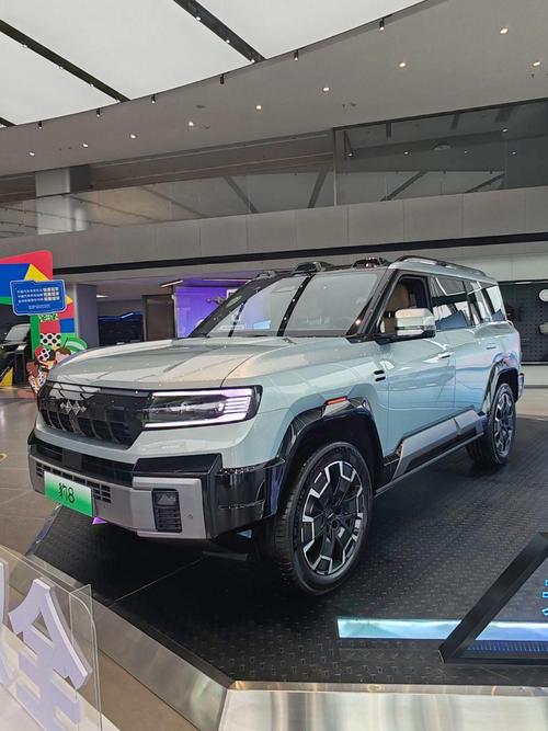 深圳198比亚迪方程豹硬派越野的爆款，英菲尼迪35周年与你共成长